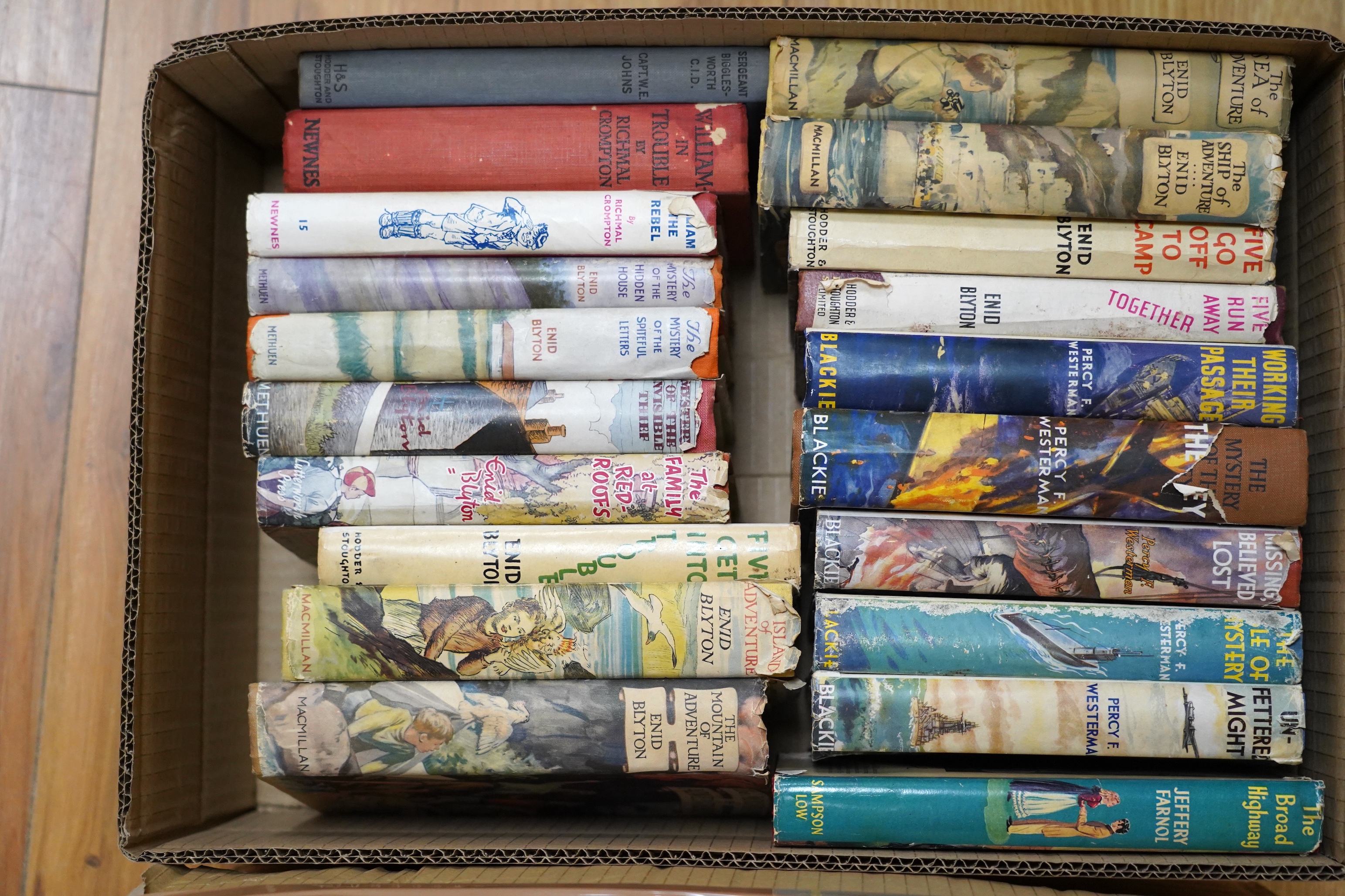 A group of Enid Blyton and other children's books comprising